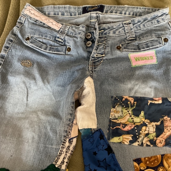Patched Jeans - Picture 2 of 6